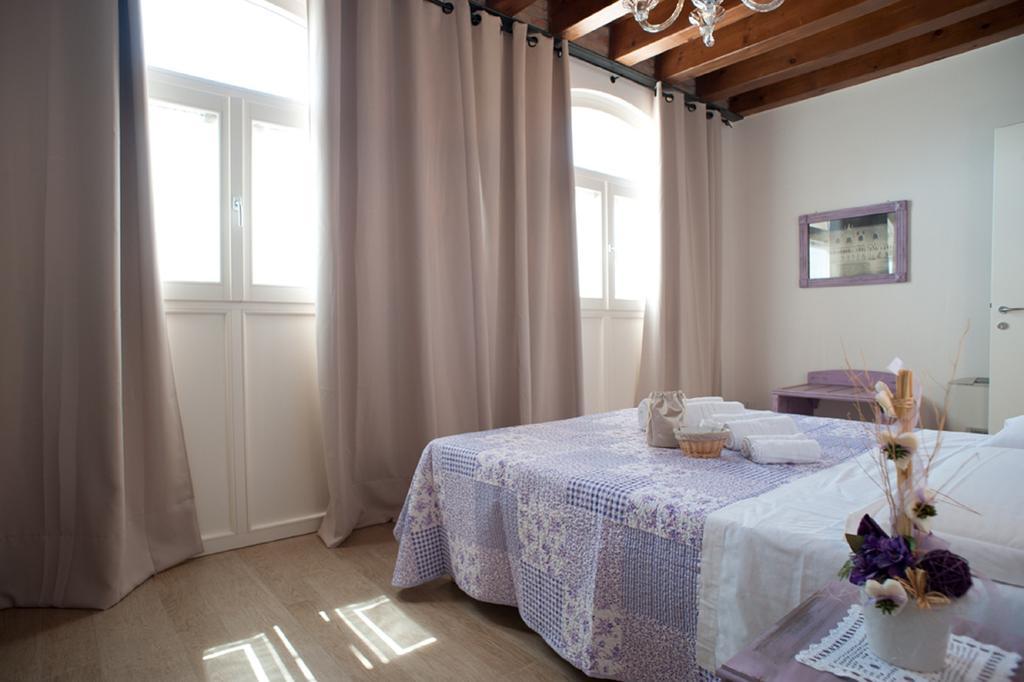 Villa Myosotis Mirano Szoba fotó